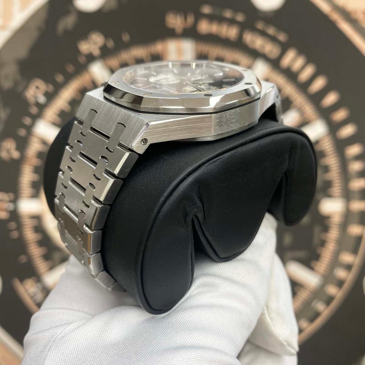 Audemars Piguet Royal Oak Chronograph 41mm 26331ST.OO.1220ST.02 Black Dial Pre-Owned - Gotham Trading