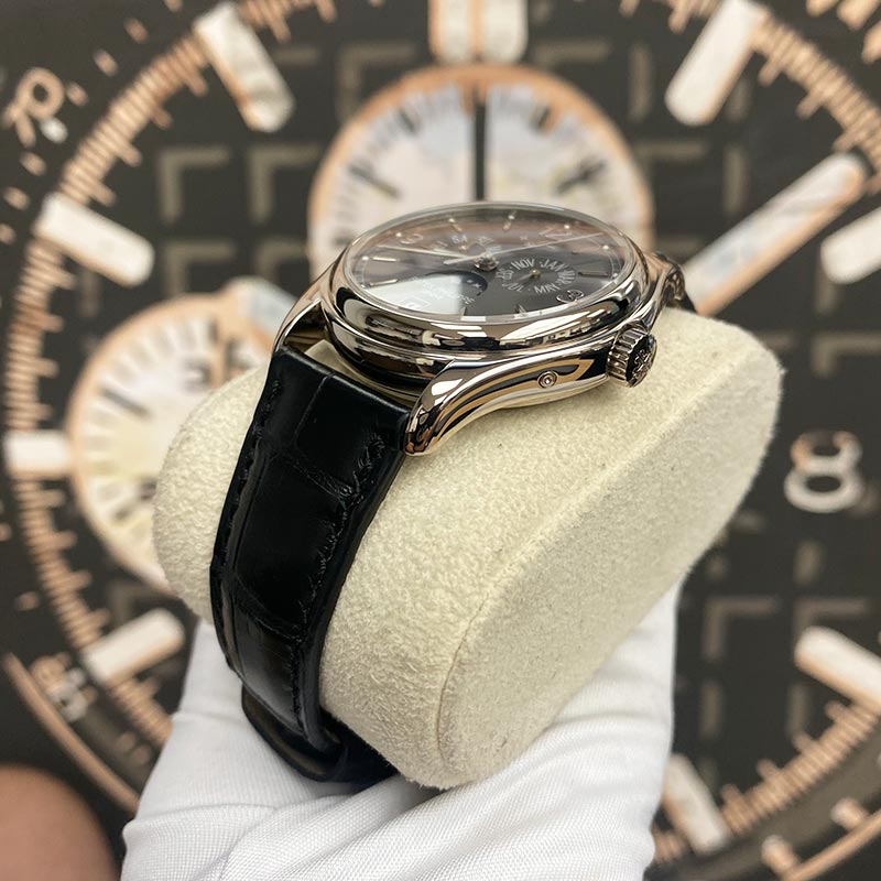 Patek Philippe Annual Calendar Complication 39mm 5146G-010 Grey Dial Pre-Owned