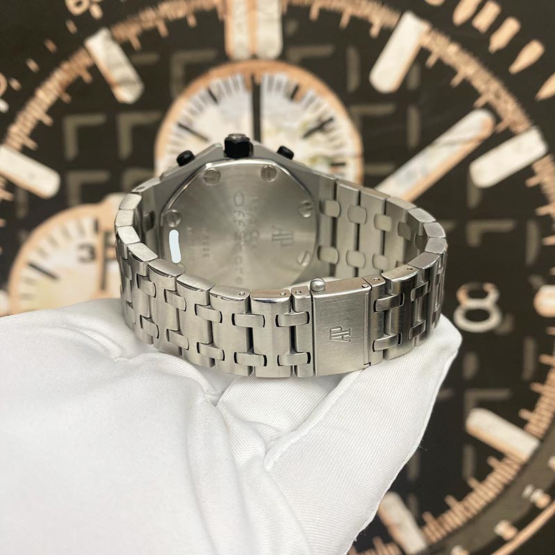 Audemars Piguet Royal Oak Offshore Chronograph 42mm 25721ST White Dial Pre-Owned