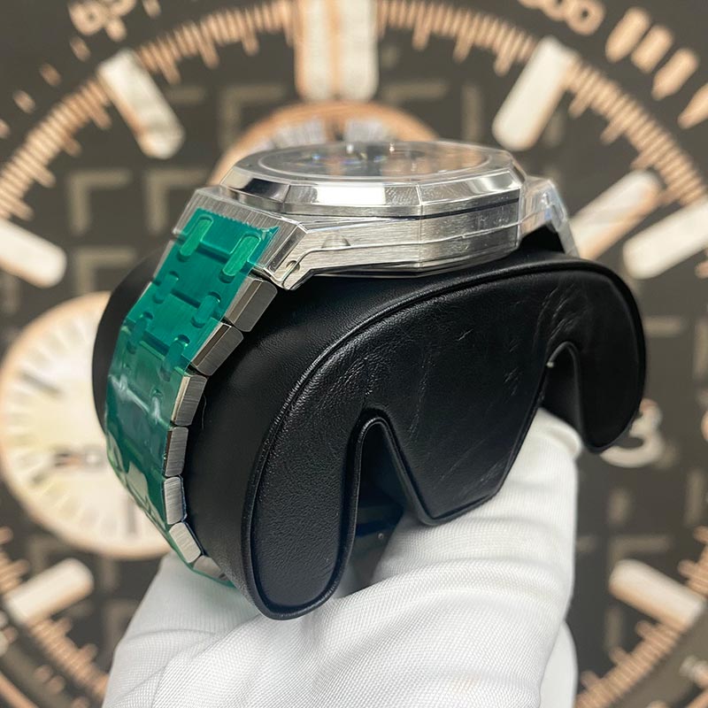 Audemars Piguet Royal Oak Limited Edition Flying Tourbillon 41mm 26730TI.OO.1320TI.04 Blue Dial
