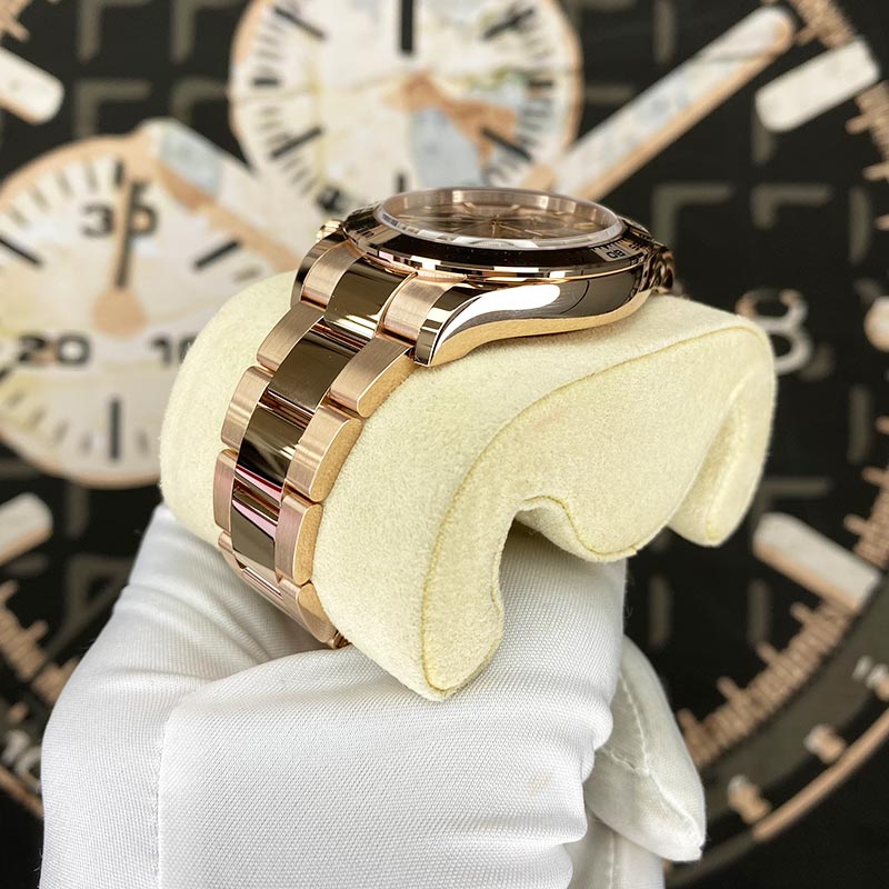 Rolex Daytona Rose Gold Sundust Dial 126505 New 2024