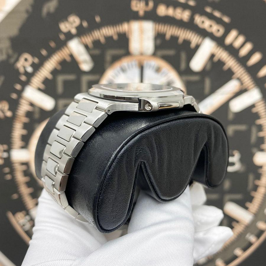Patek Philippe Nautilus 40mm 5711/1A White Dial Pre-Owned - Gotham Trading