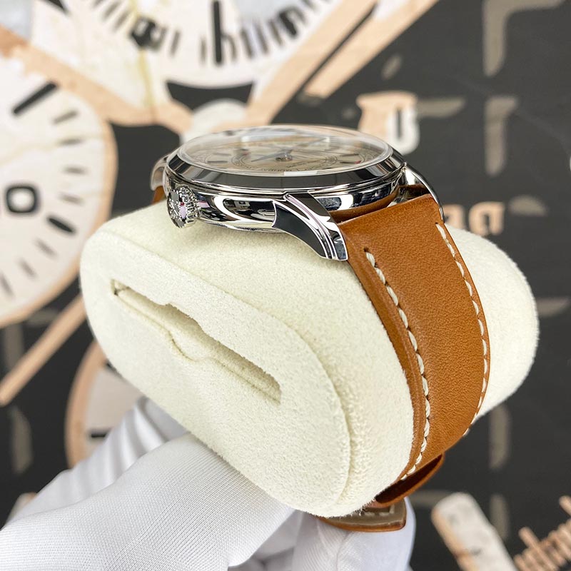 Patek Philippe Calatrava Complications Weekly Calendar 40mm 5212A-001 Silver Dial Pre-Owned