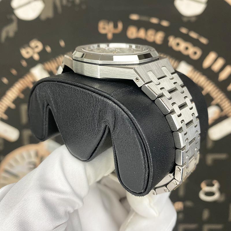 Audemars Piguet Royal Oak 37mm 15450ST White Dial Pre-Owned