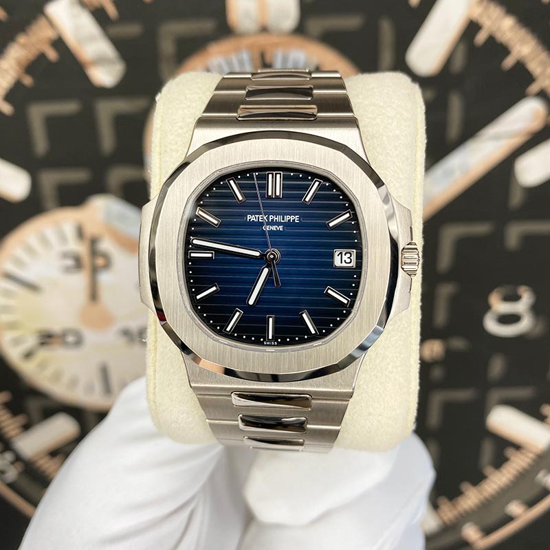 Patek Philippe Nautilus Self-Winding 41mm 5811-1G-001 Blue Dial