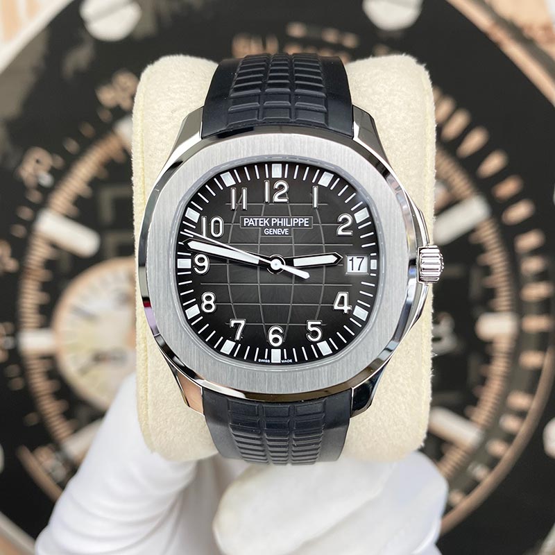 Patek Philippe 2023 Aquanaut 40mm 5167A Black Dial Unworn