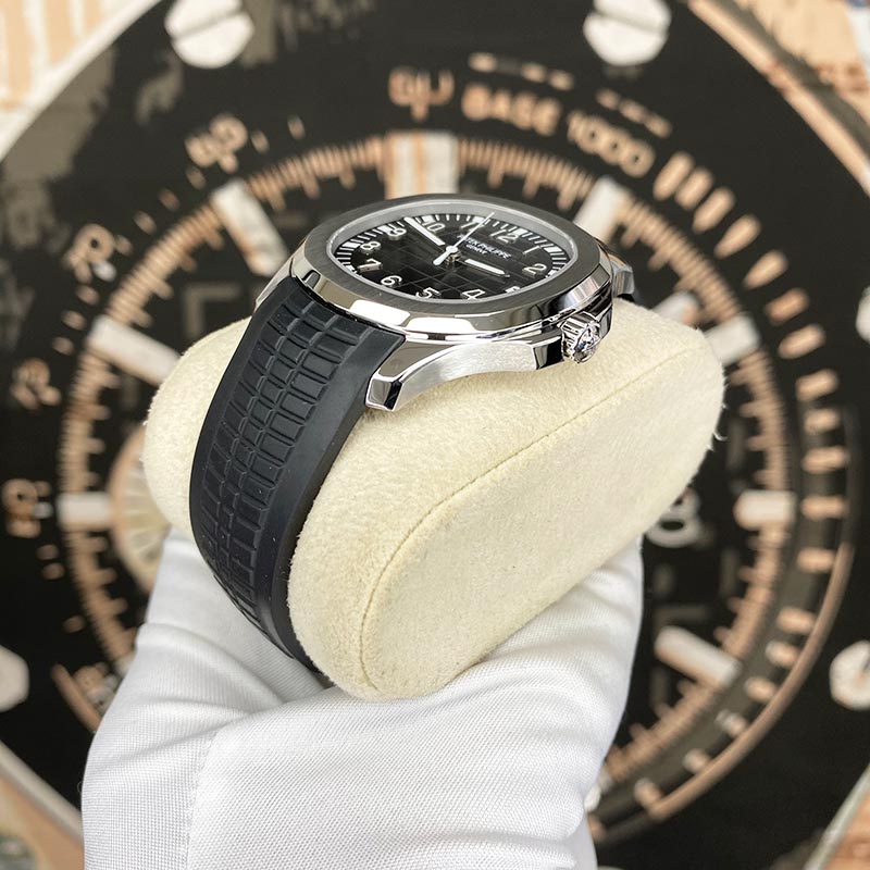 Patek Philippe 2023 Aquanaut 40mm 5167A Black Dial Unworn
