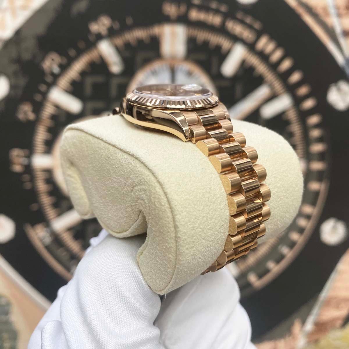 Rolex Lady-Datejust Pink Sundust Dial Fluted Bezel 28mm 279175 Pre-Owned - Gotham Trading