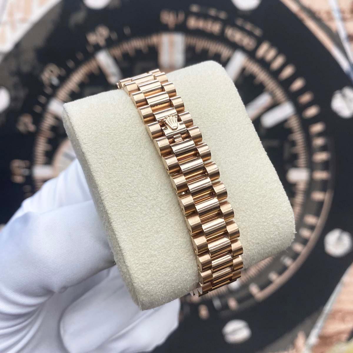 Rolex Lady-Datejust Pink Sundust Dial Fluted Bezel 28mm 279175 Pre-Owned - Gotham Trading