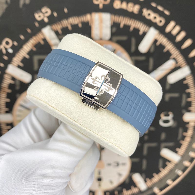 Patek Philippe Aquanaut White Gold Travel Time Baby Blue Dial 5164G-001