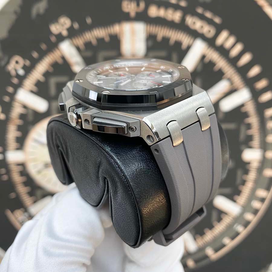 Audemars Piguet Royal Oak Offshore Chronograph 44mm 26400IO.OO.A004CA.01 Grey Dial Pre-Owned - Gotham Trading