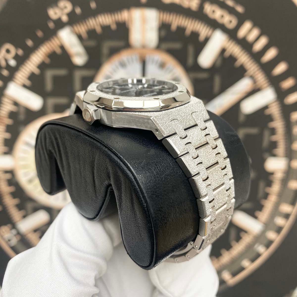 Audemars Piguet Royal Oak Frosted 37mm 15454BC.GG.1259BC.03 Black Dial Pre-Owned - Gotham Trading