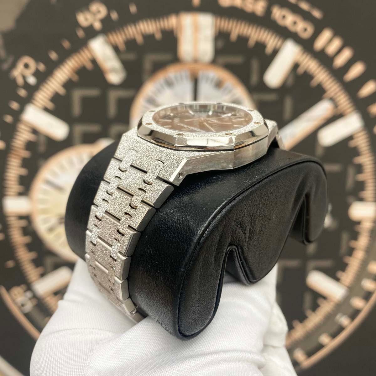 Audemars Piguet Royal Oak Frosted 37mm 15454BC.GG.1259BC.03 Black Dial Pre-Owned - Gotham Trading