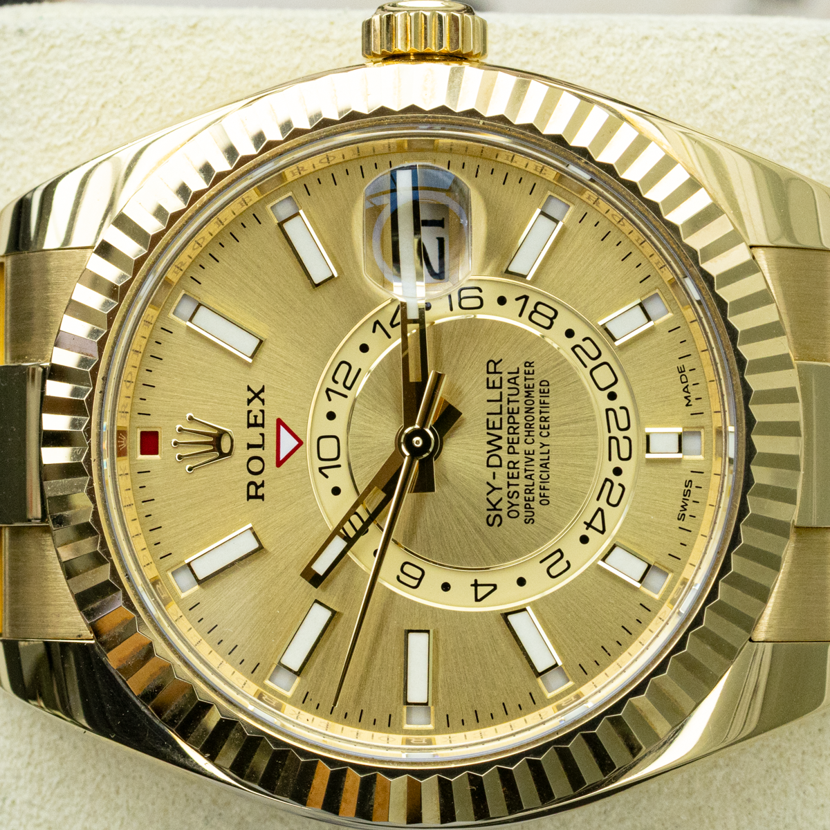 Rolex Sky-Dweller 326938 42mm Champagne Dial Pre-Owned