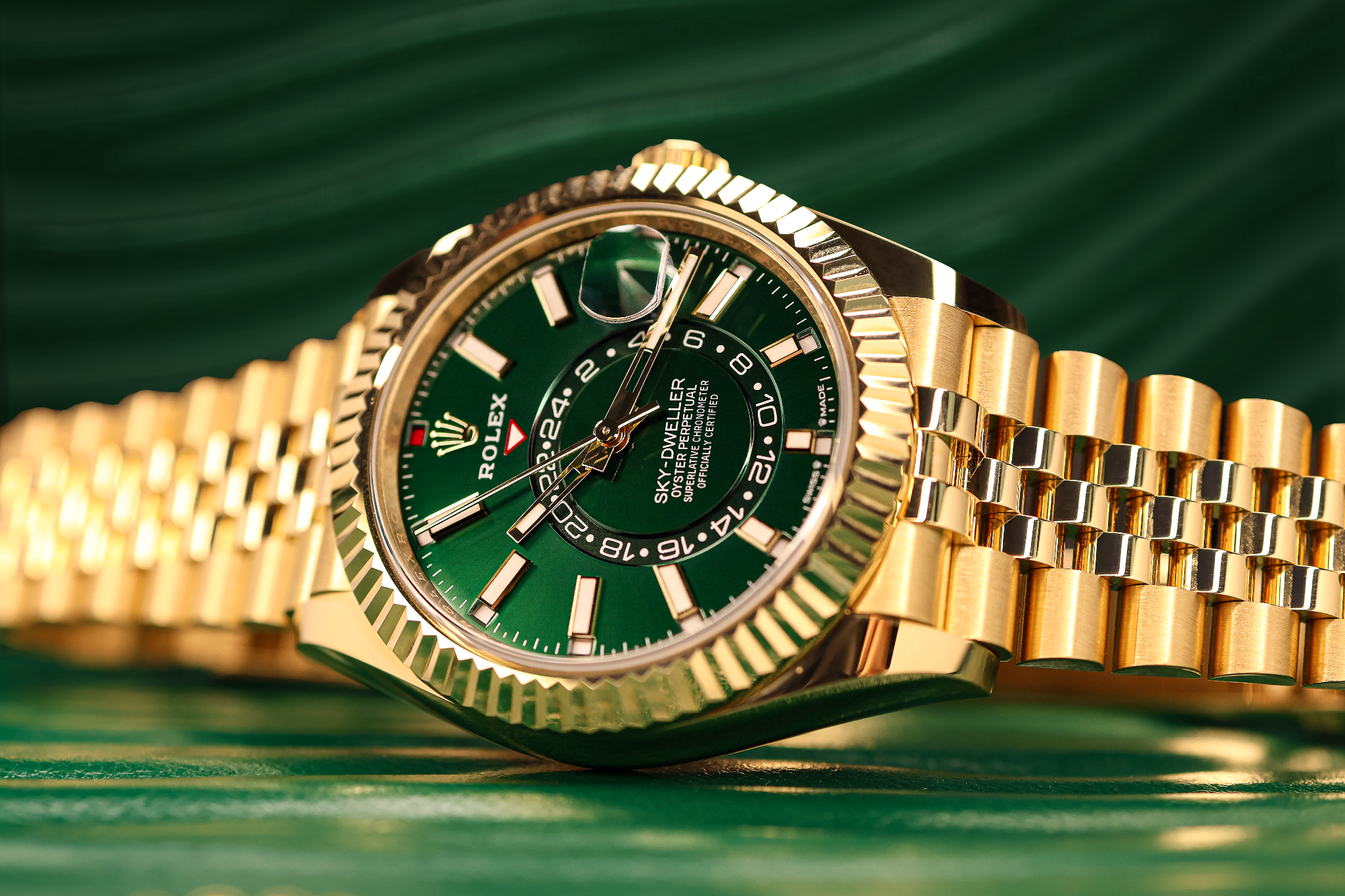 A golden Rolex.