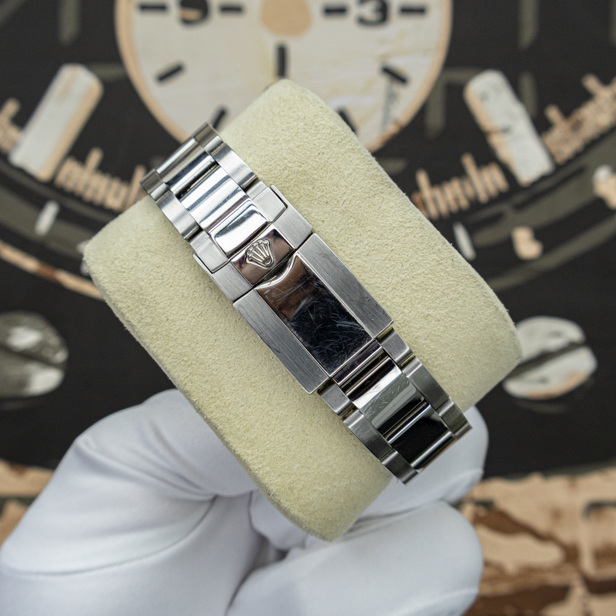 Rolex Cosmograph Daytona 116520 40mm Black Dial Pre-Owned