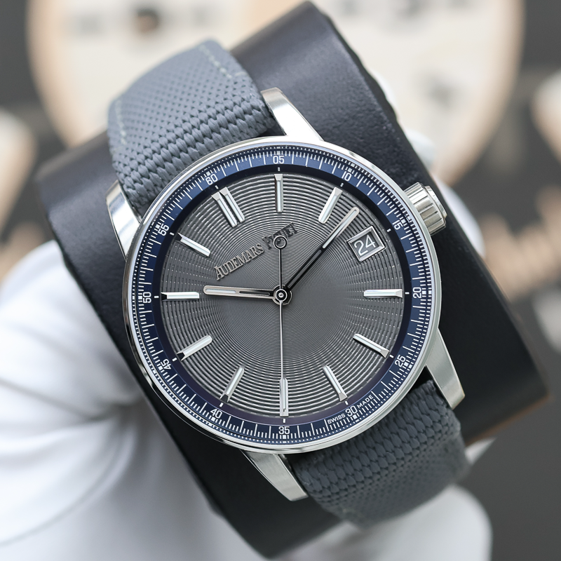 Audemars Piguet Code 11.50 Self-Winding 15210ST 41mm Grey Dial