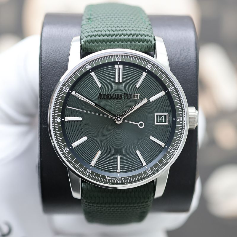 Audemars Piguet 2025 Code 11.59 Self-Winding 15210ST 41mm Green Dial