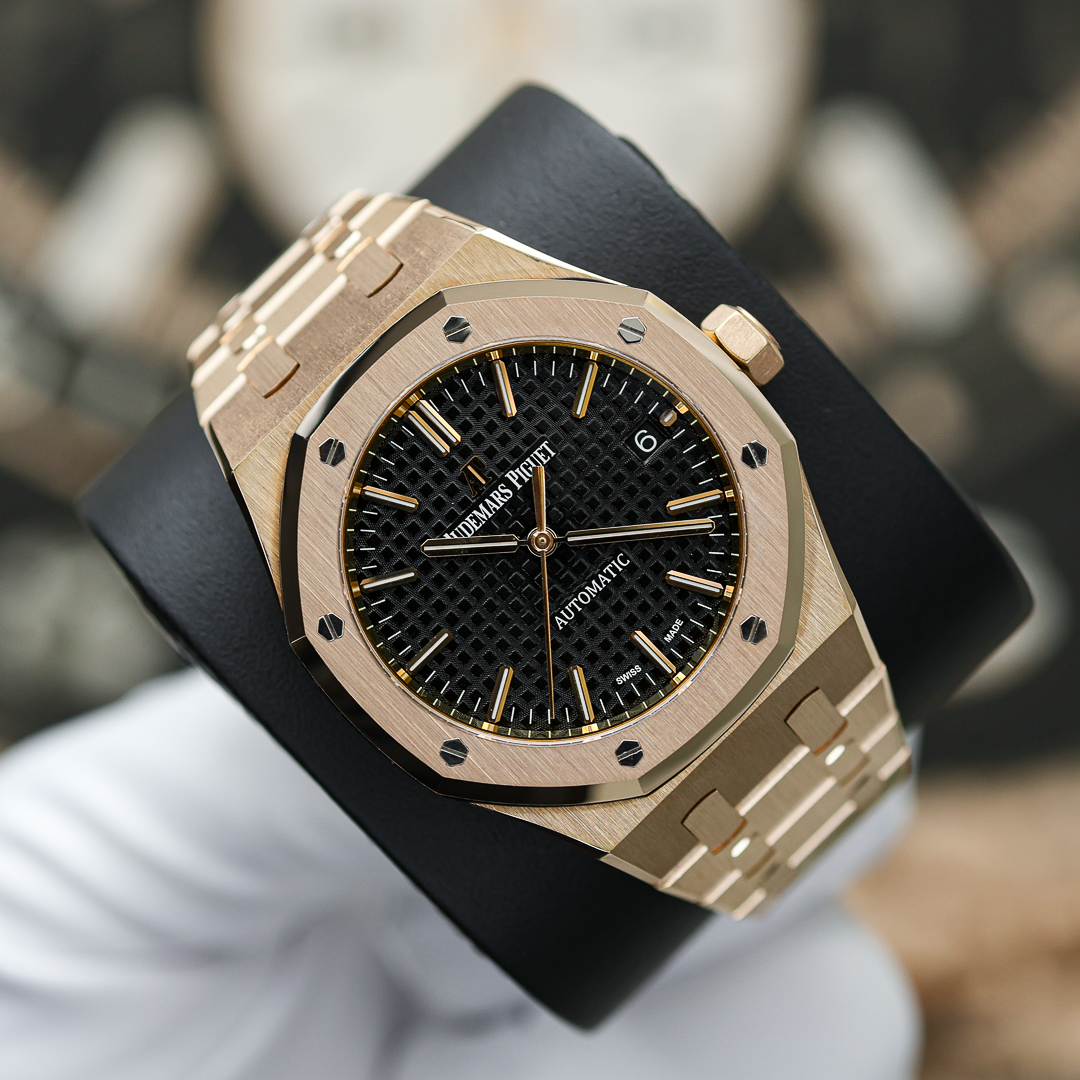 Audemars Piguet Royal Oak Self-Winding 15450OR 37mm Black Dial Pre-Owned