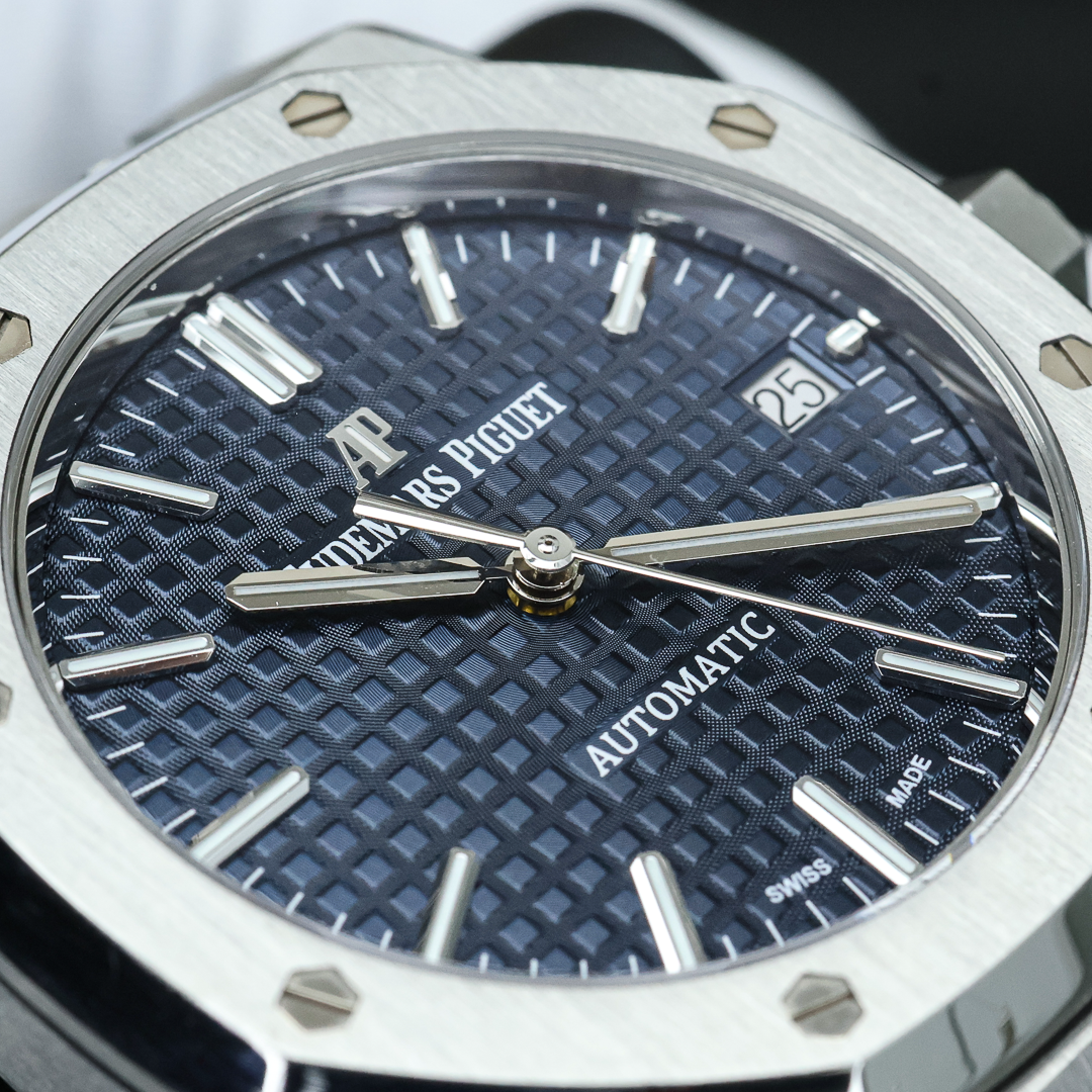 Audemars Piguet Royal Oak Self-Winding 15450ST 37mm Blue Dial Pre-Owned