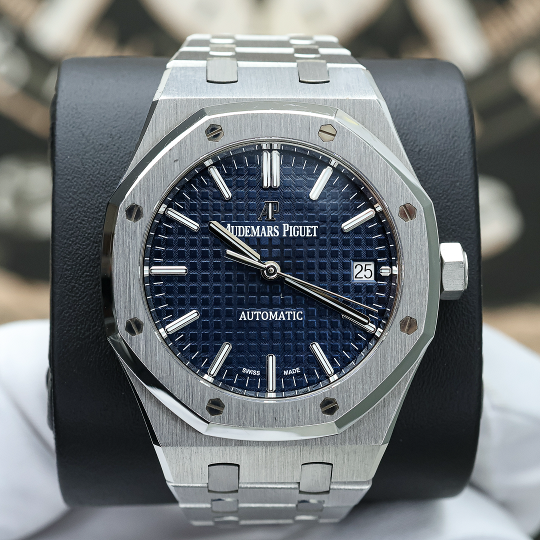 Audemars Piguet Royal Oak Self-Winding 15450ST 37mm Blue Dial Pre-Owned