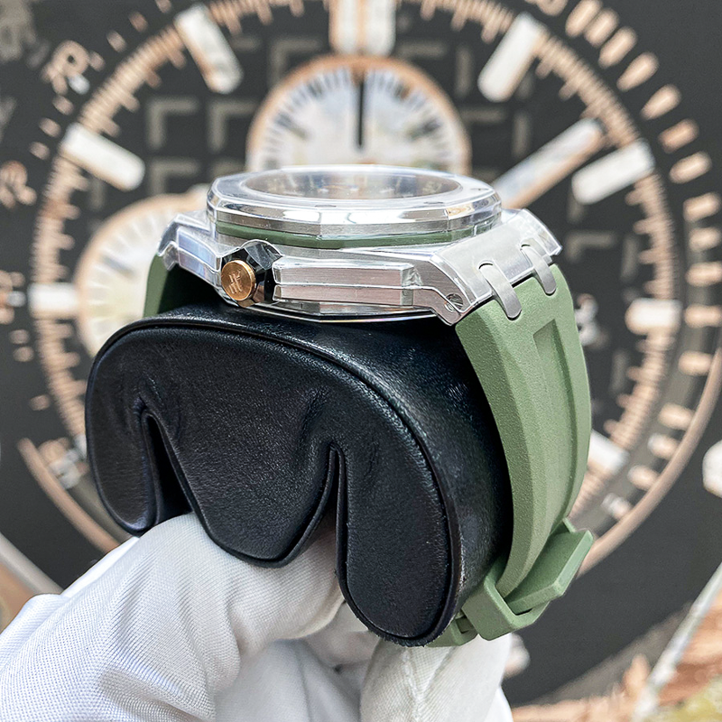 Audemars Piguet Royal Oak Offshore Diver 42mm 15720ST Green Dial