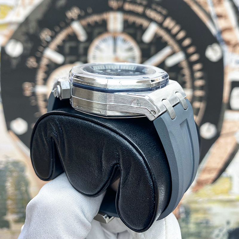 Audemars Piguet Royal Oak Offshore Diver 42mm 15720ST Grey Dial