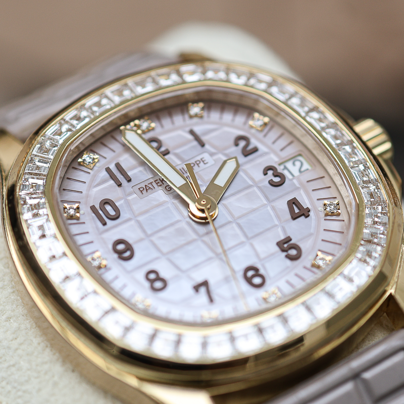 Patek Philippe Aquanaut Luce Haute Joaillerie 5072R 35.6mm Mother Of Pearl Dial Pre-Owned