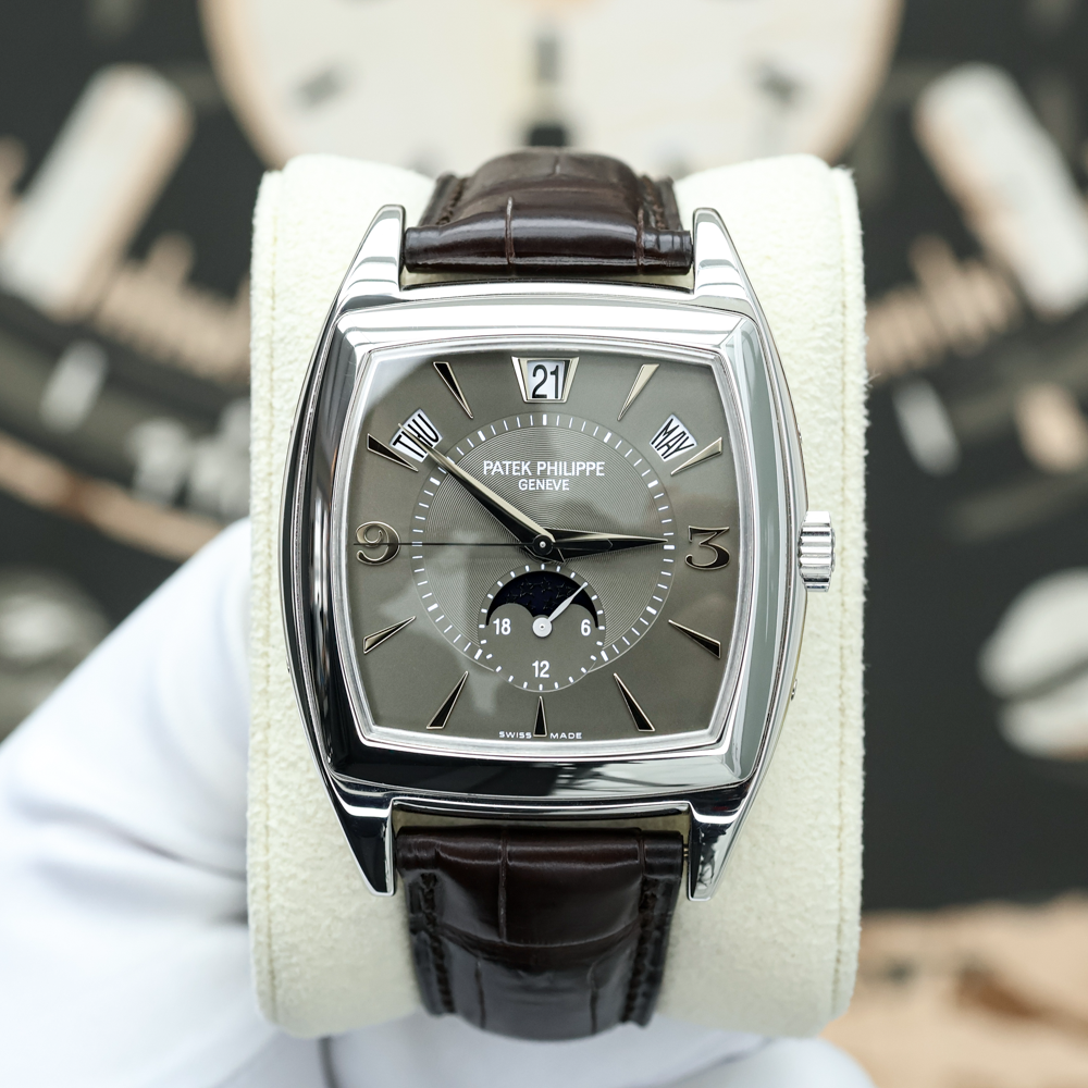 Patek Philippe Complications Gondolo Calendario 5135G 38.5mm Grey Dial Pre-Owned