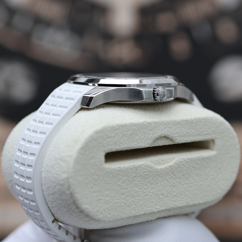 Patek Philippe Aquanaut Luce Quartz 5267/200A-010 38mm White Dial