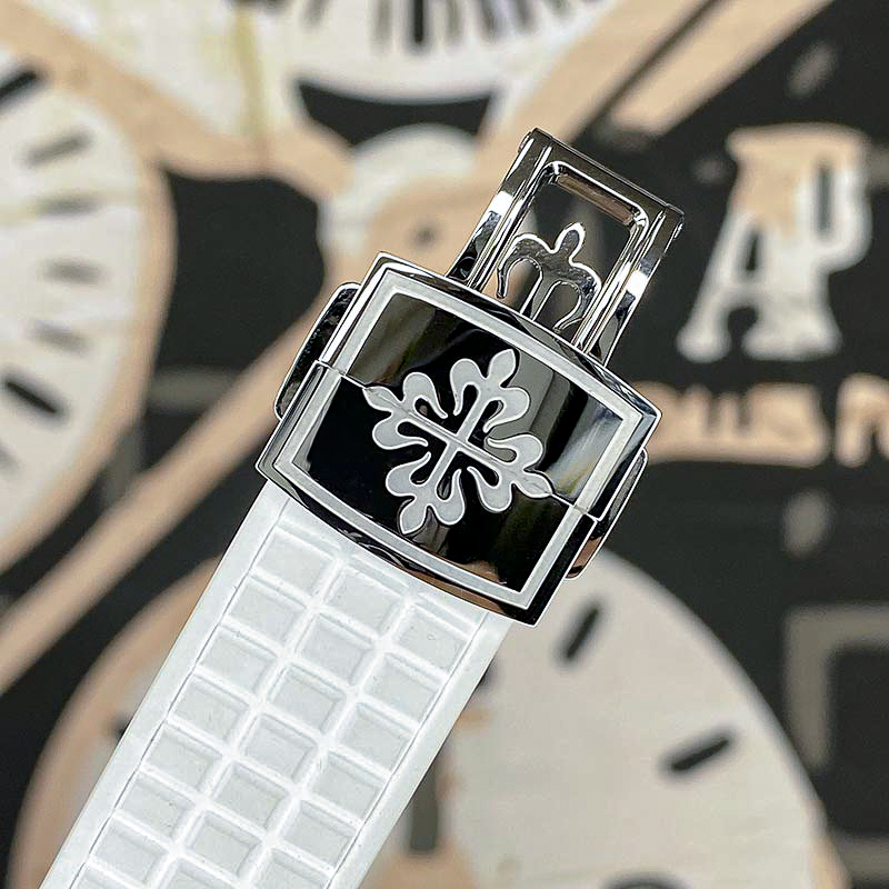 Patek Philippe Aquanaut Luce Quartz 5267/200A-010 38mm White Dial