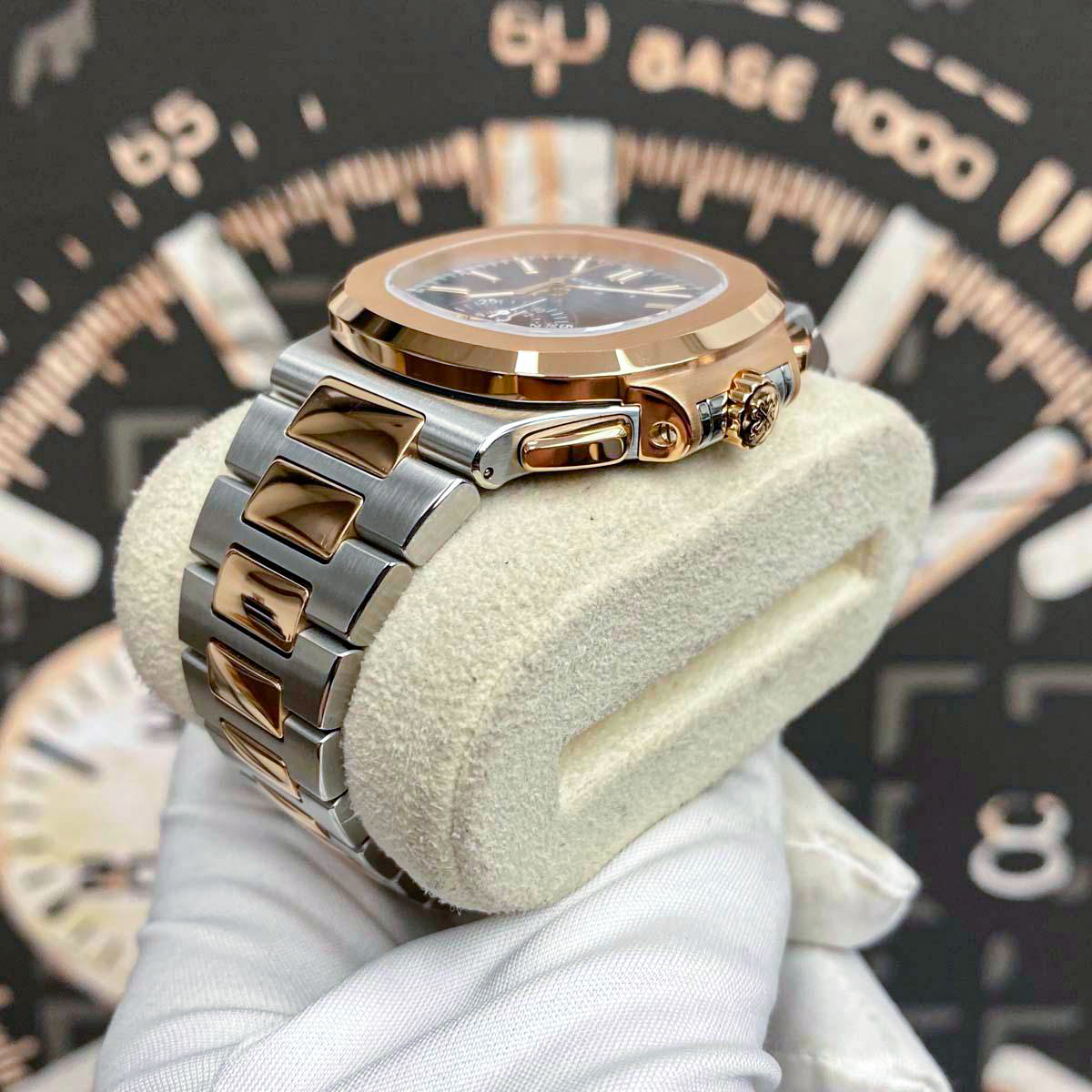 Patek Philippe 2022 NEW STYLE BUCKLE Nautlius Chronograph 5980/1AR 40.5mm Blue Dial Pre-Owned