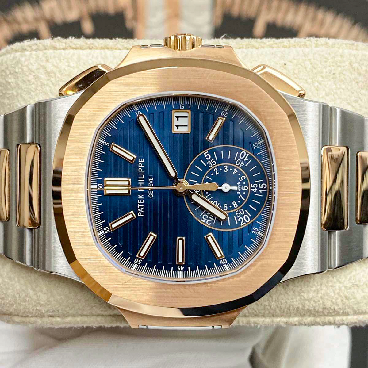 Patek Philippe 2022 NEW STYLE BUCKLE Nautlius Chronograph 5980/1AR 40.5mm Blue Dial Pre-Owned