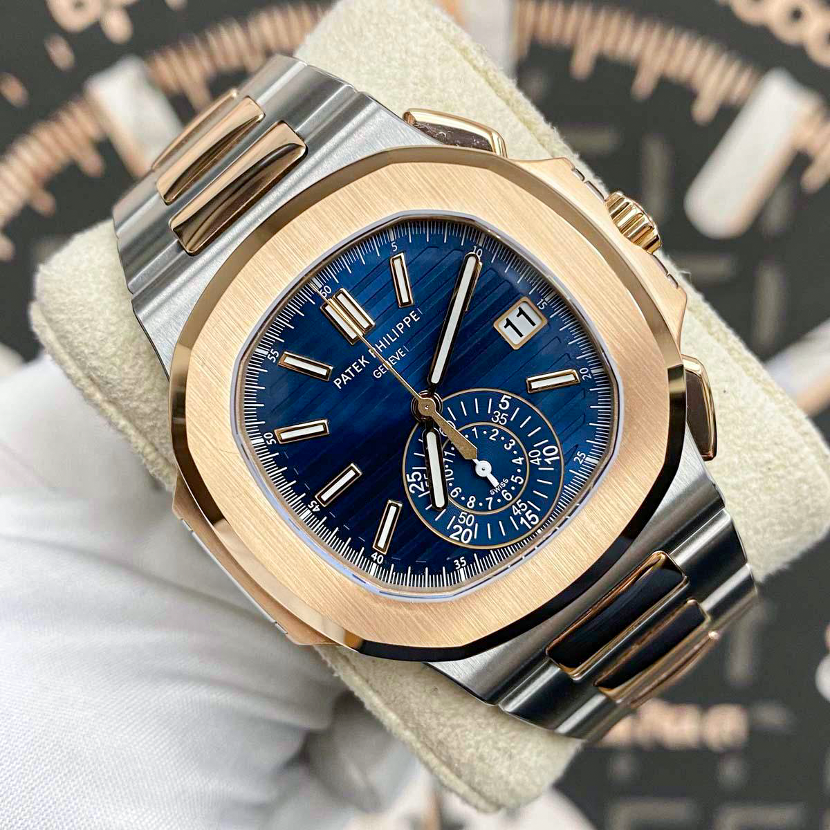 Patek Philippe 2022 NEW STYLE BUCKLE Nautlius Chronograph 5980/1AR 40.5mm Blue Dial Pre-Owned