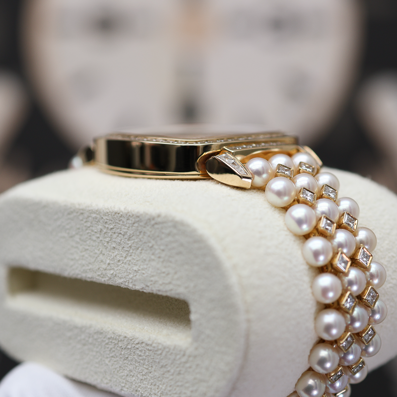 Patek Philippe Gondolo Haute Joaillerie 7042/100R 31mm Diamond Dial