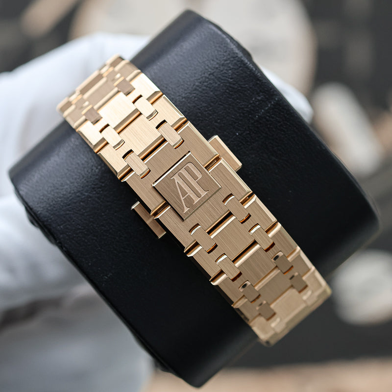 Audemars Piguet Royal Oak Self-Winding 77450OR.OO.1361OR.01 34mm Pink Dial