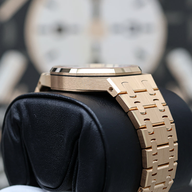 Audemars Piguet Royal Oak Self-Winding 77450OR.OO.1361OR.01 34mm Pink Dial