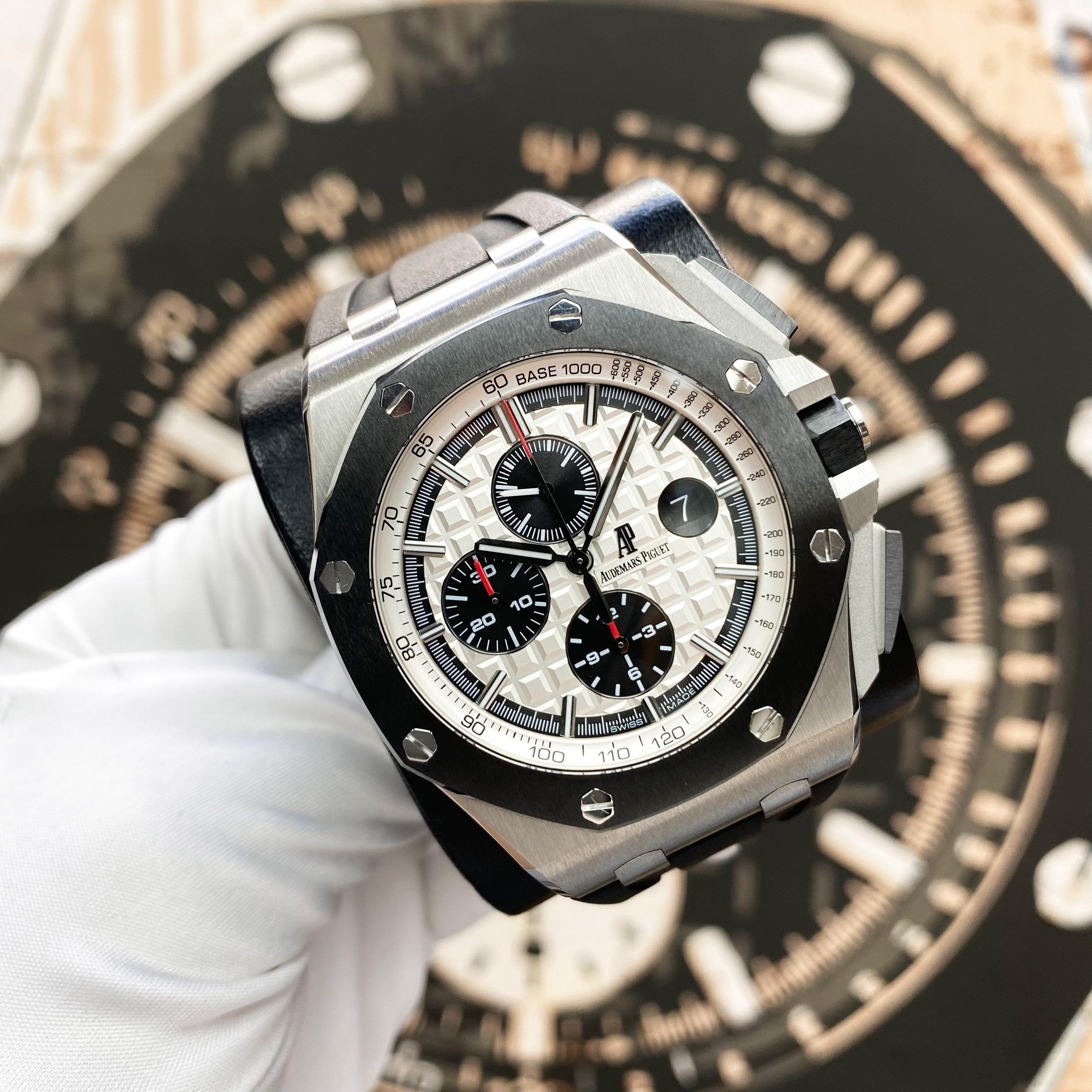 Audemars Piguet Royal Oak Offshore Chronograph 44mm 26400SO.OO.A002CA.01 White Dial Pre-Owned - Gotham Trading 
