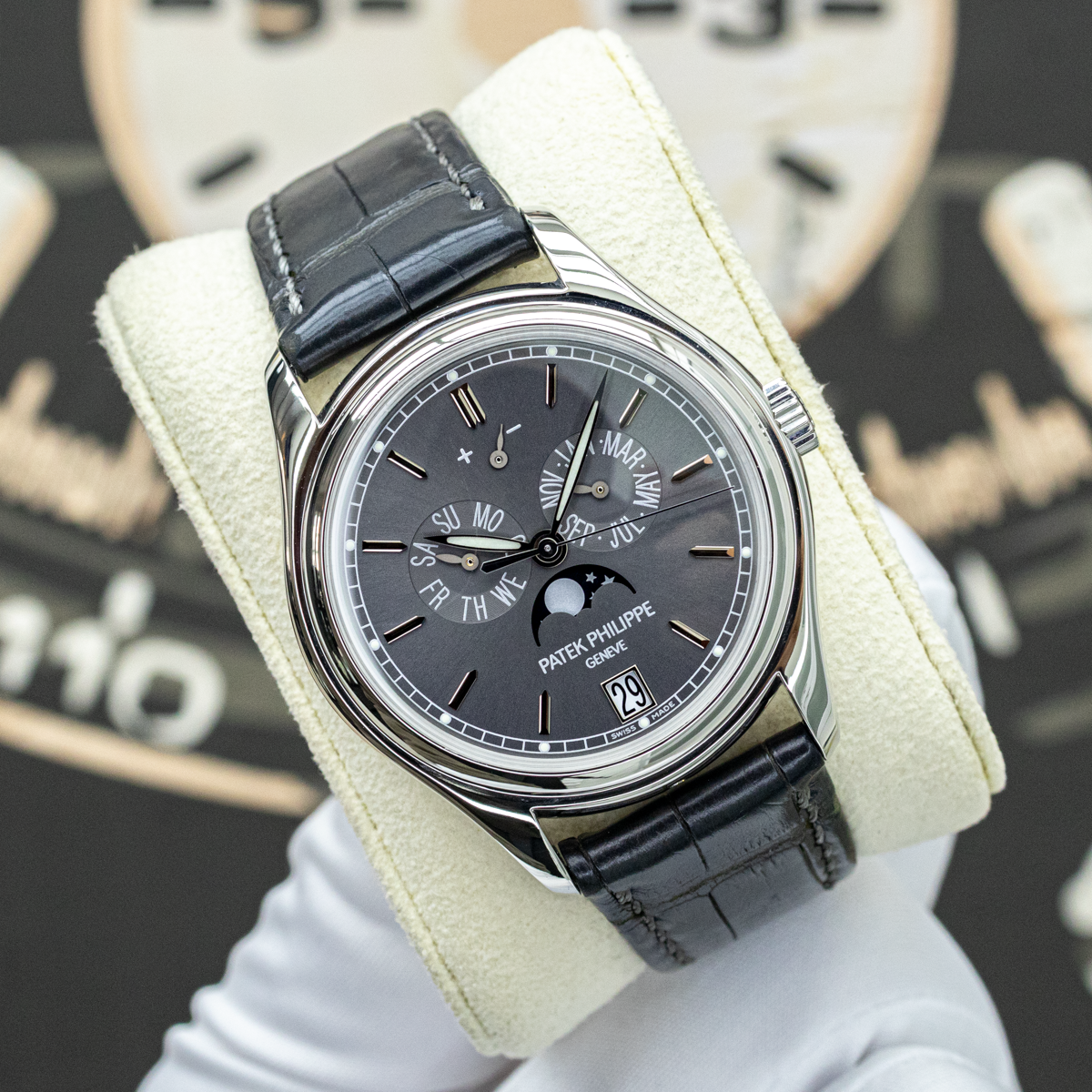 Patek Philippe Complications Annual Calendar 5146P 39mm Grey Dial Pre-Owned