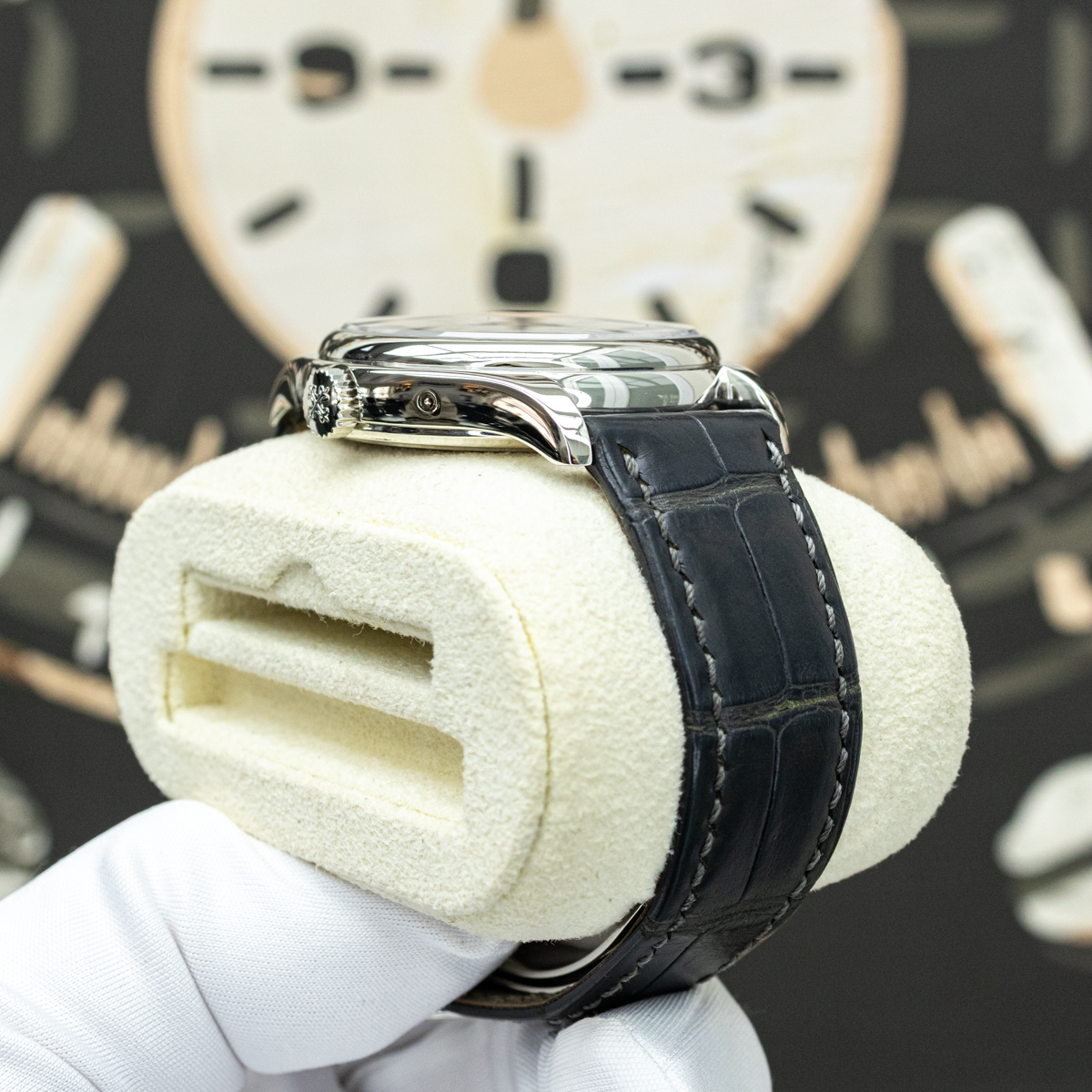 Patek Philippe Complications Annual Calendar 5146P 39mm Grey Dial Pre-Owned
