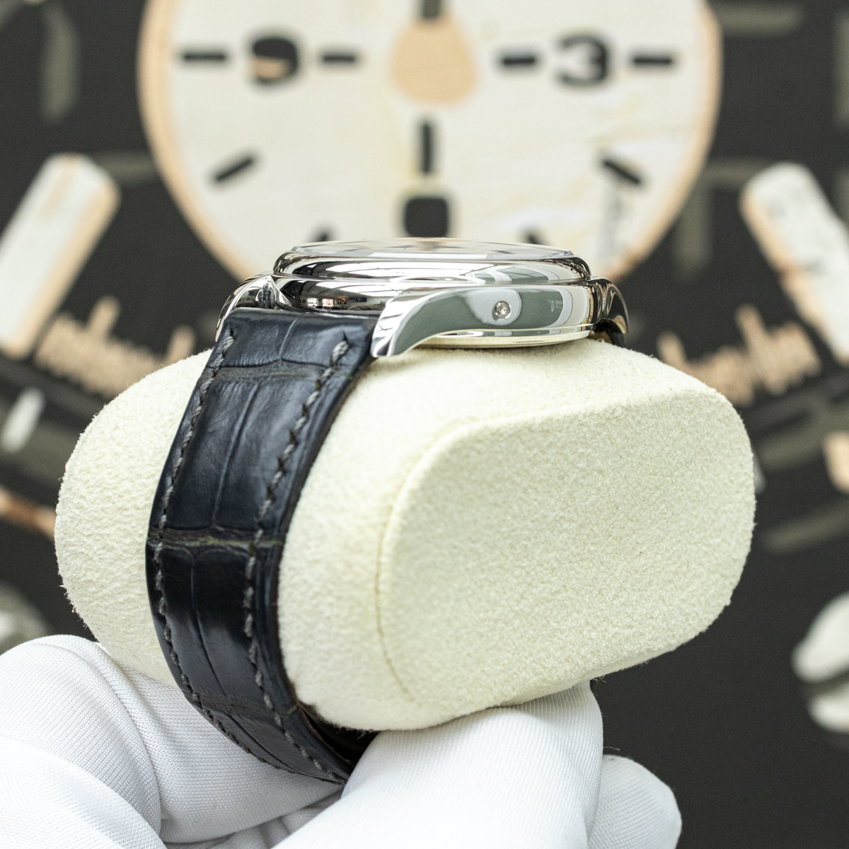 Patek Philippe Complications Annual Calendar 5146P 39mm Grey Dial Pre-Owned