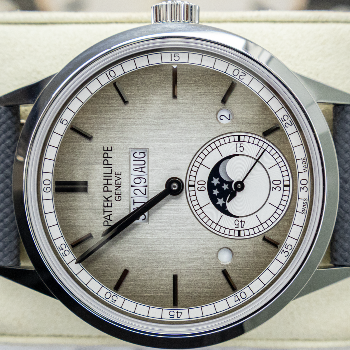 Patek Philippe Grand Complications In-Line Perpetual Calendar 5236P 41mm Grey Dial