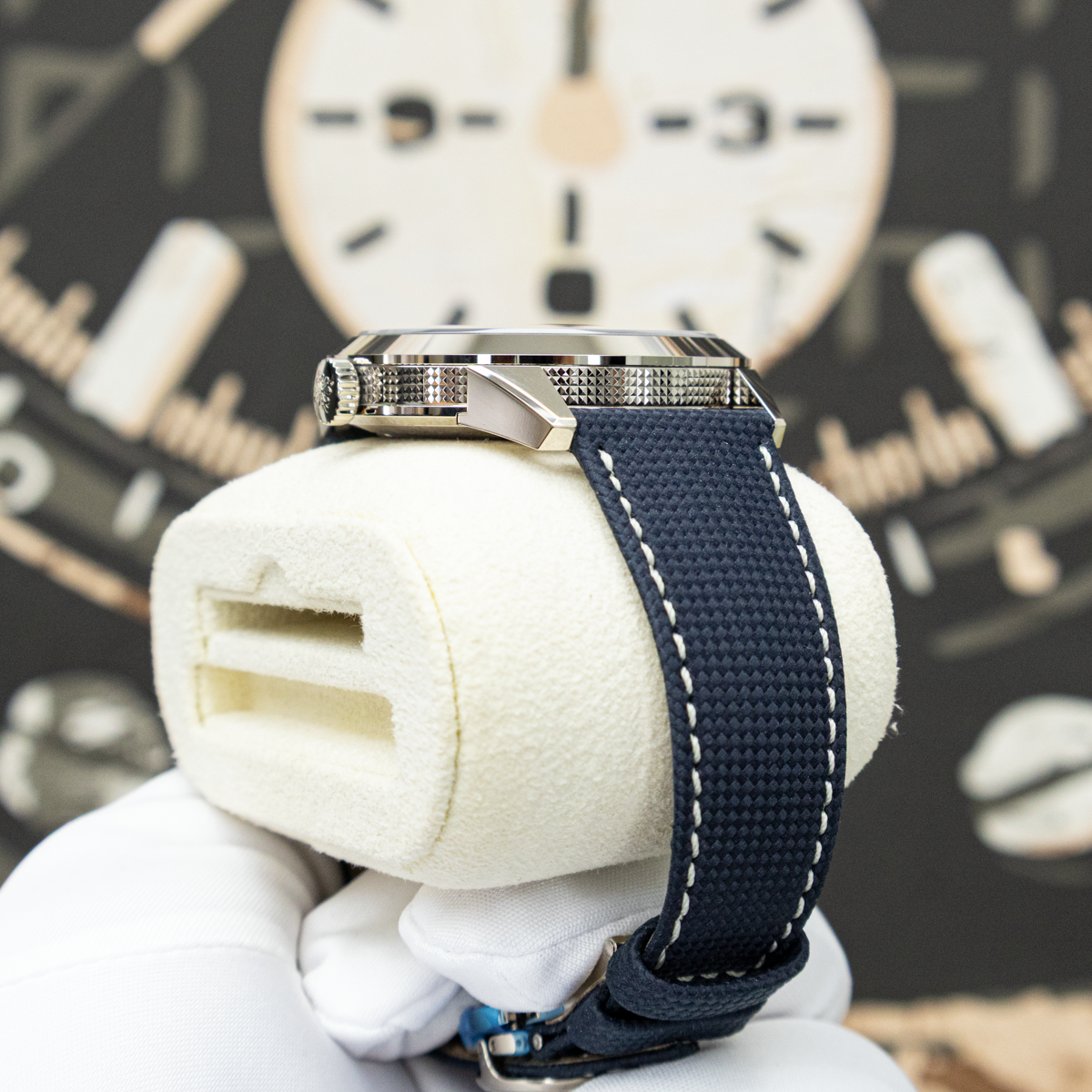 Patek Philippe 2026 Calatrava Instantaneous 8-Day 5328G 41mm Blue Dial