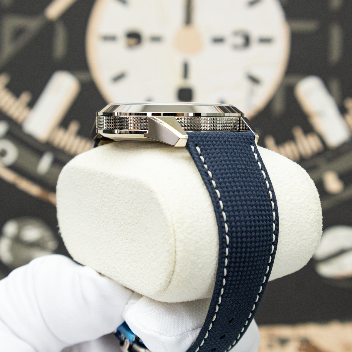 Patek Philippe 2026 Calatrava Instantaneous 8-Day 5328G 41mm Blue Dial