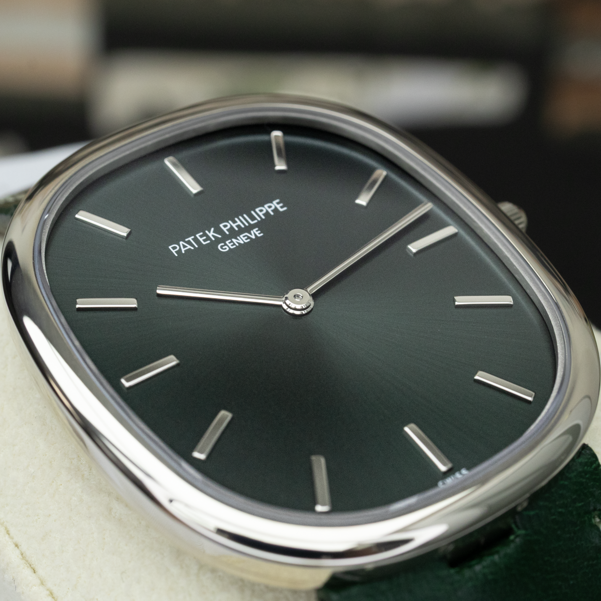 Patek Philippe Golden Ellipse 5738G 34.5mm Green Dial