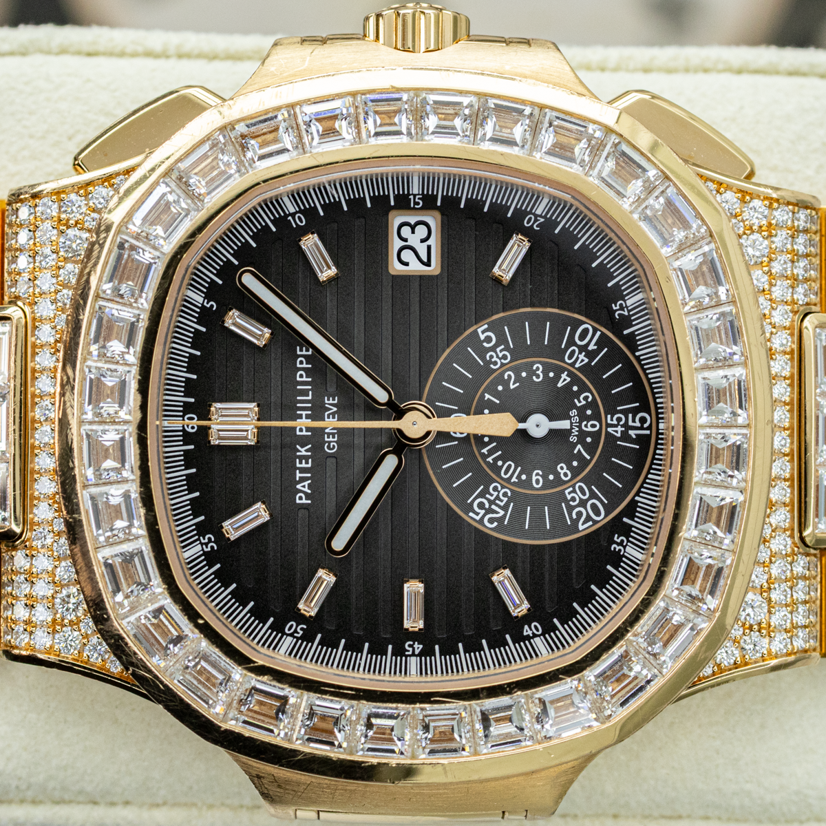 Patek Philippe Nautilus Haute Joaillerie 5980/1400R 40.5mm Baguette Diamond-Set Grey Dial Pre-Owned