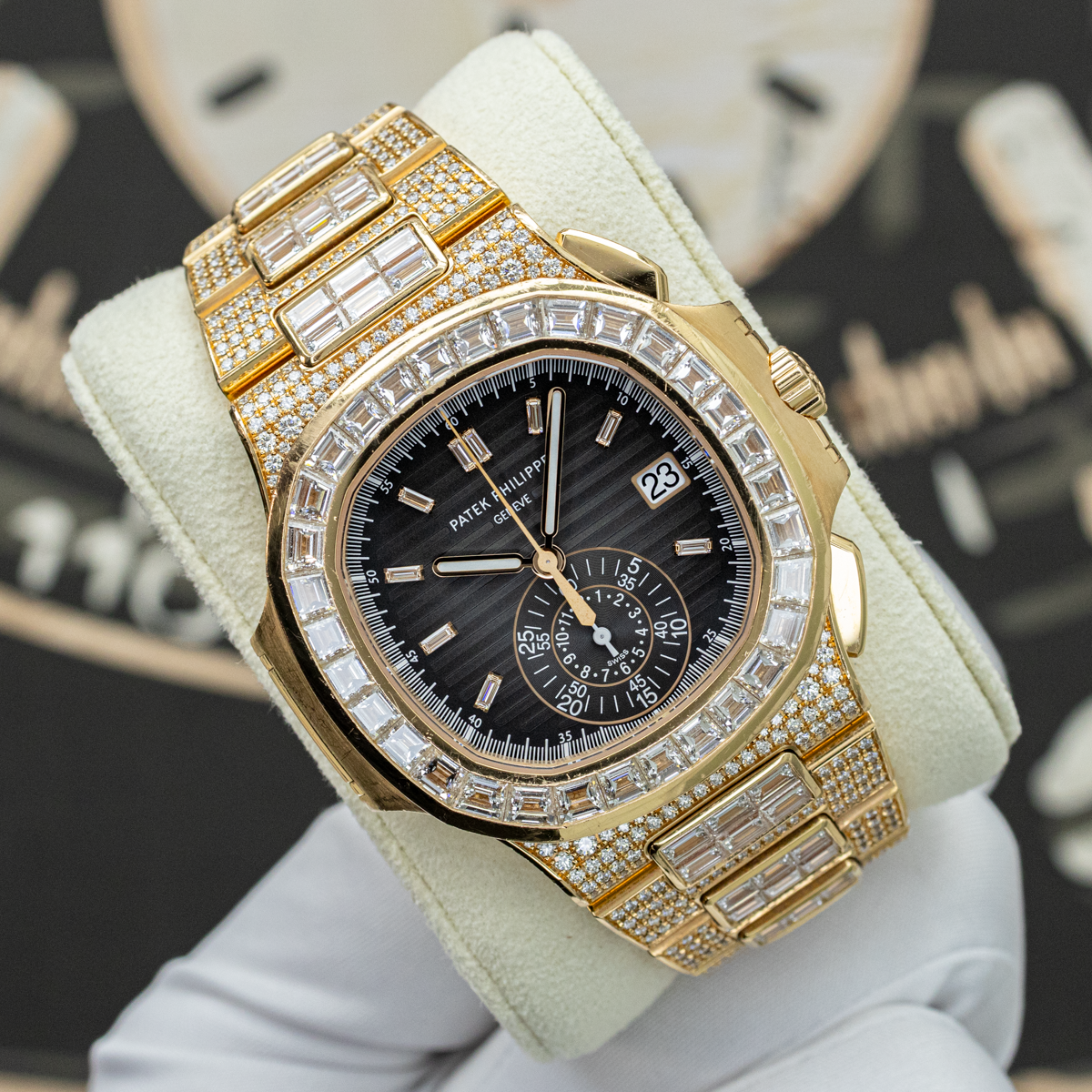 Patek Philippe Nautilus Haute Joaillerie 5980/1400R 40.5mm Baguette Diamond-Set Grey Dial Pre-Owned
