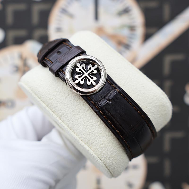 Patek Philippe Grand Complications Perpetual Calendar 38mm 5139G Silver Dial Pre-Owned