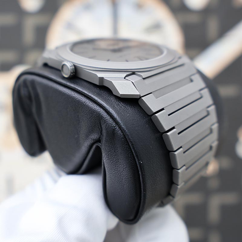 Bulgari Octo Finissimo Titanium 40mm Grey Dial 102713 Pre-Owned