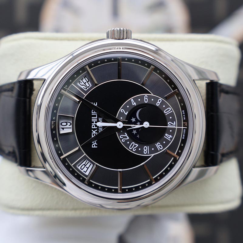 Patek Philippe Annual Calendar Complication 40mm 5205G-010 Black/Grey Dial on Deployment Buckle Pre-Owned